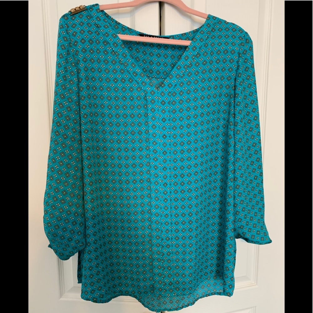 Zac & Rachel diamonds and flowers 3/4 sleeves top